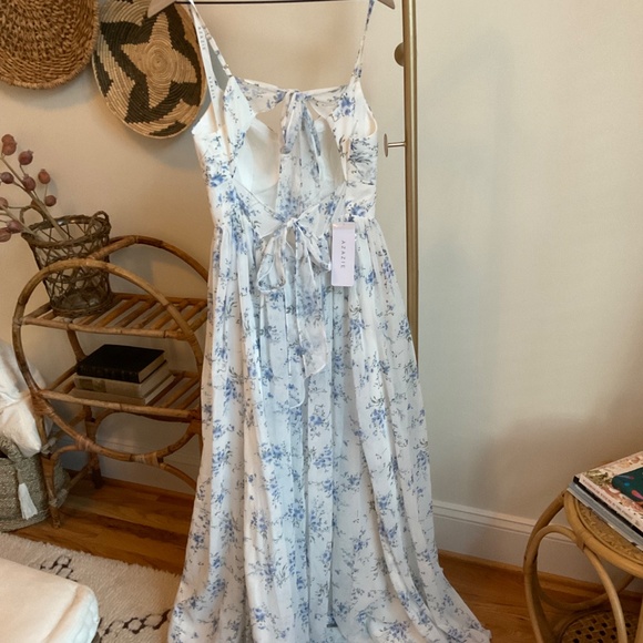 AZAZIE ZEYA Blue Cottage Floral A-Line V-Neck Pleated Chiffon Dress Size A16 NWT - Picture 11 of 15